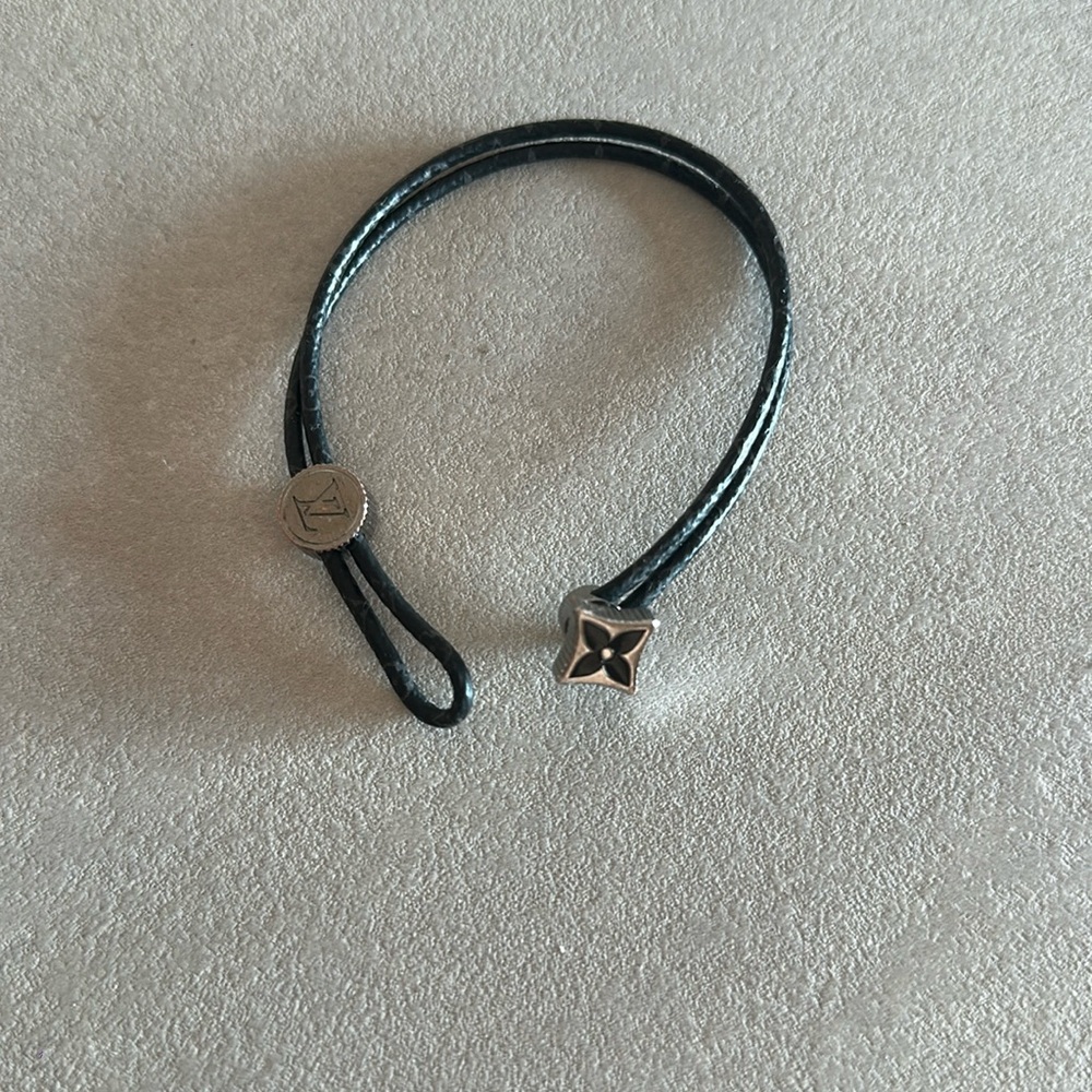 Louis Vuitton bracelet. Unisex